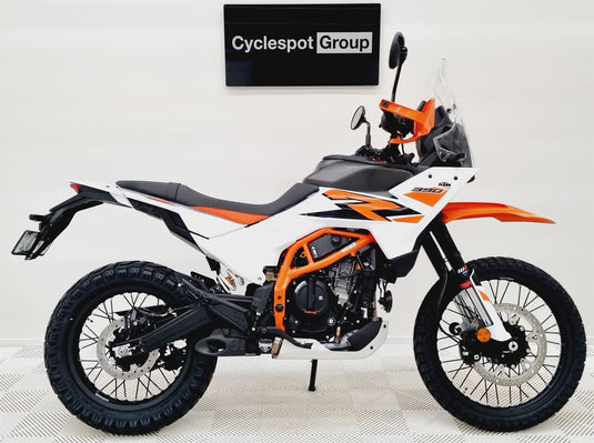 2025 KTM Adventure 390R