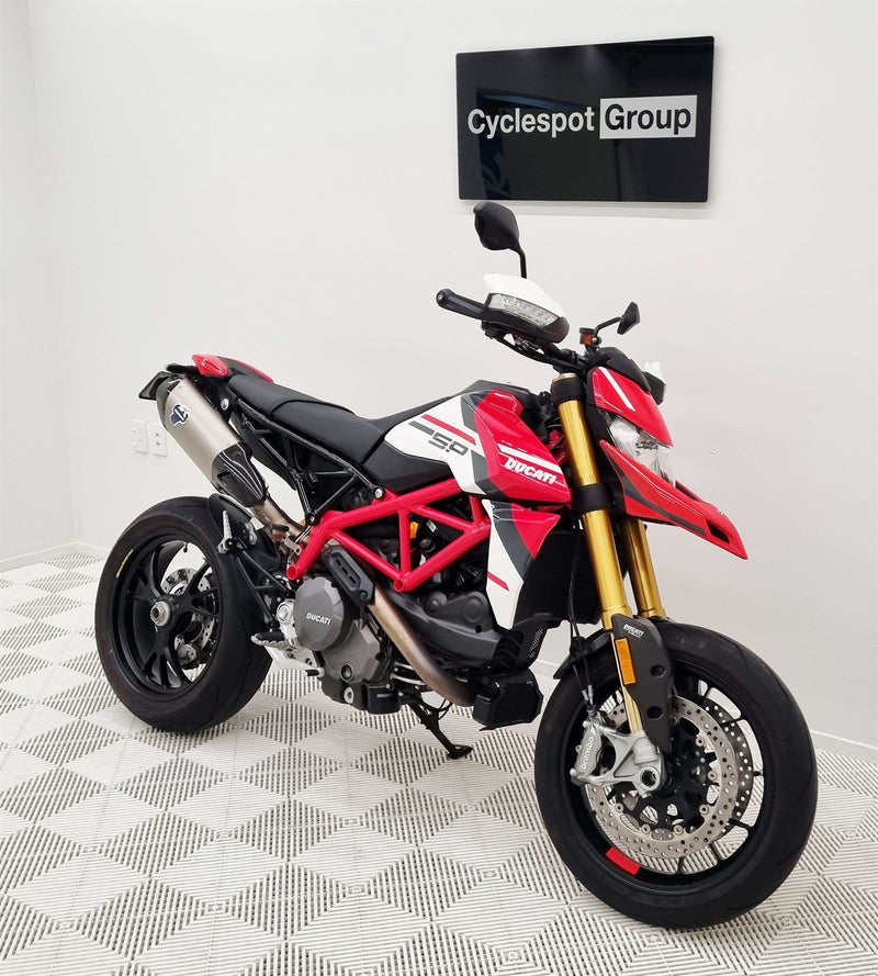 Load image into Gallery viewer, 2022 Ducati Hypermotard 950SP
