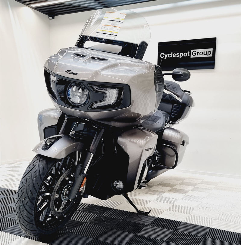 Load image into Gallery viewer, 2025 Indian Pursuit Dark Horse 112 Power Plus
