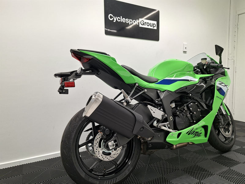 Load image into Gallery viewer, 2026 Kawasaki Ninja ZX6R
