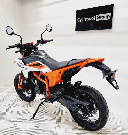 2025 KTM SMC 390 R