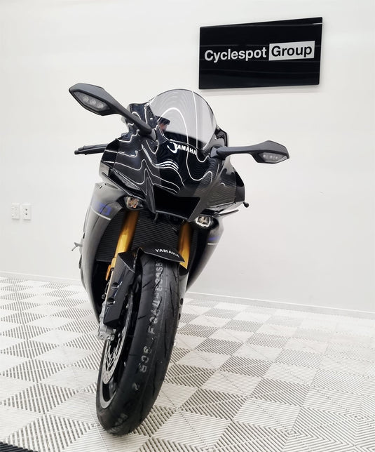 2024 Yamaha R 1 M