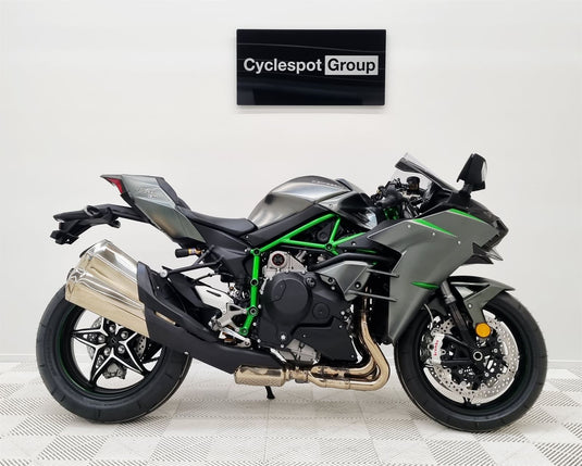 2026 Kawasaki Ninja H2 Carbon