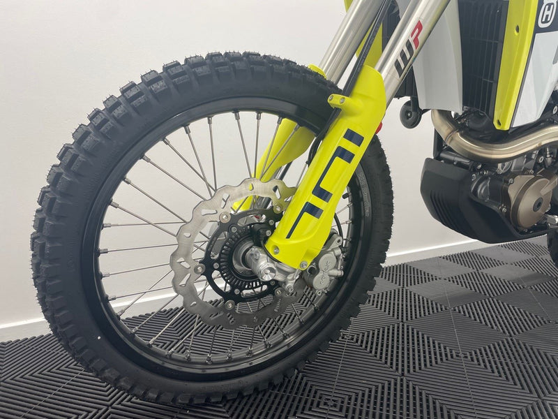 Load image into Gallery viewer, 2024 Husqvarna FE 701
