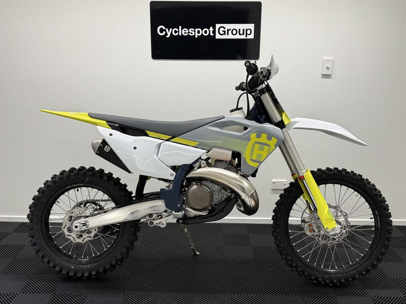 Load image into Gallery viewer, 2024 Husqvarna TX 300
