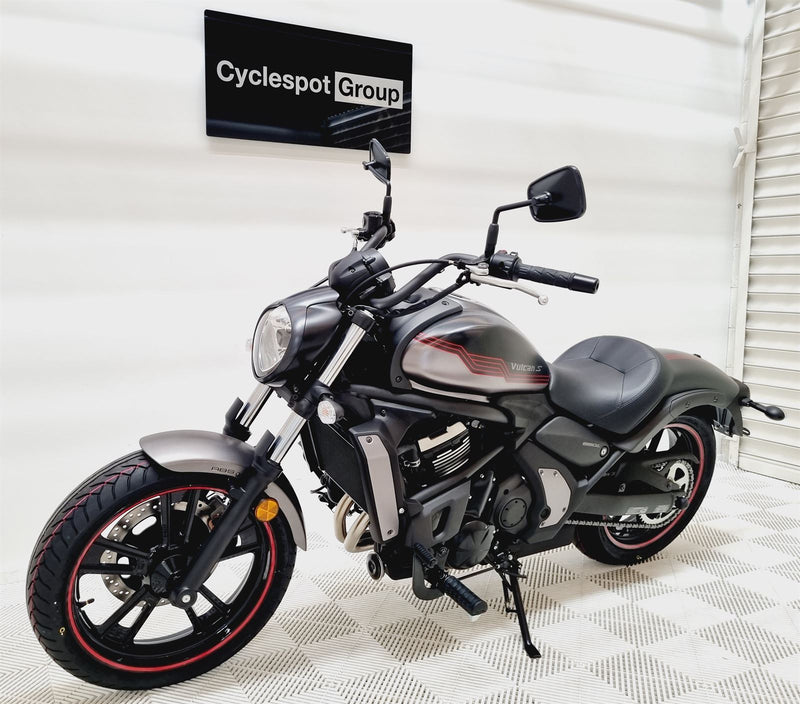 Load image into Gallery viewer, 2025 Kawasaki Vulcan S L
