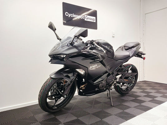 2026 Kawasaki Ninja 500 LAMS
