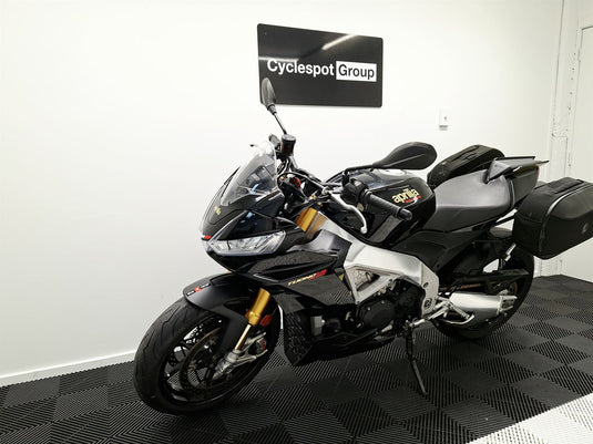 2022 Aprilia Tuono V4 Factory