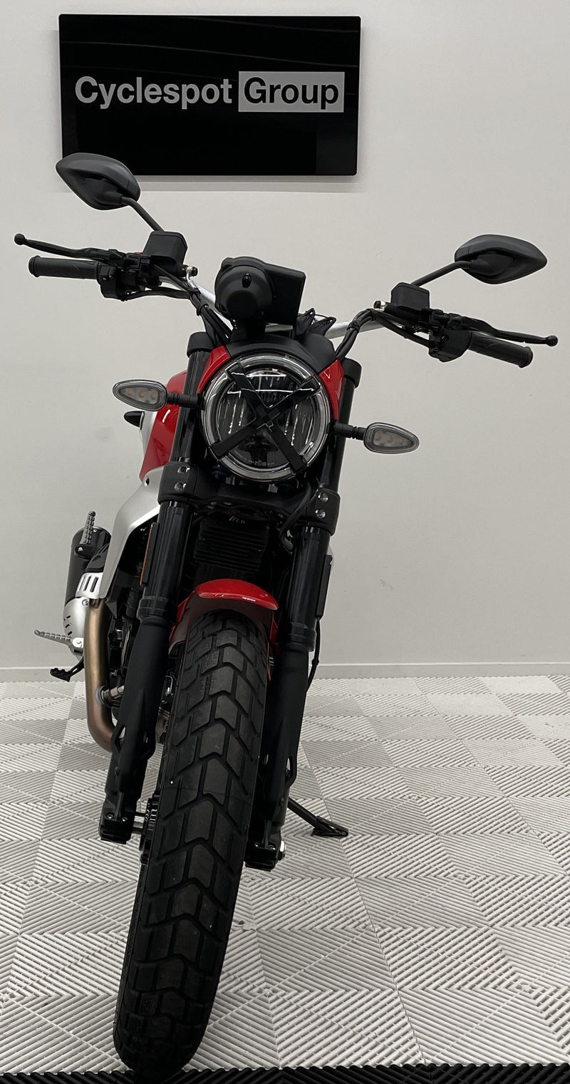 Load image into Gallery viewer, 2024 Ducati Scrambler Icon 2G
