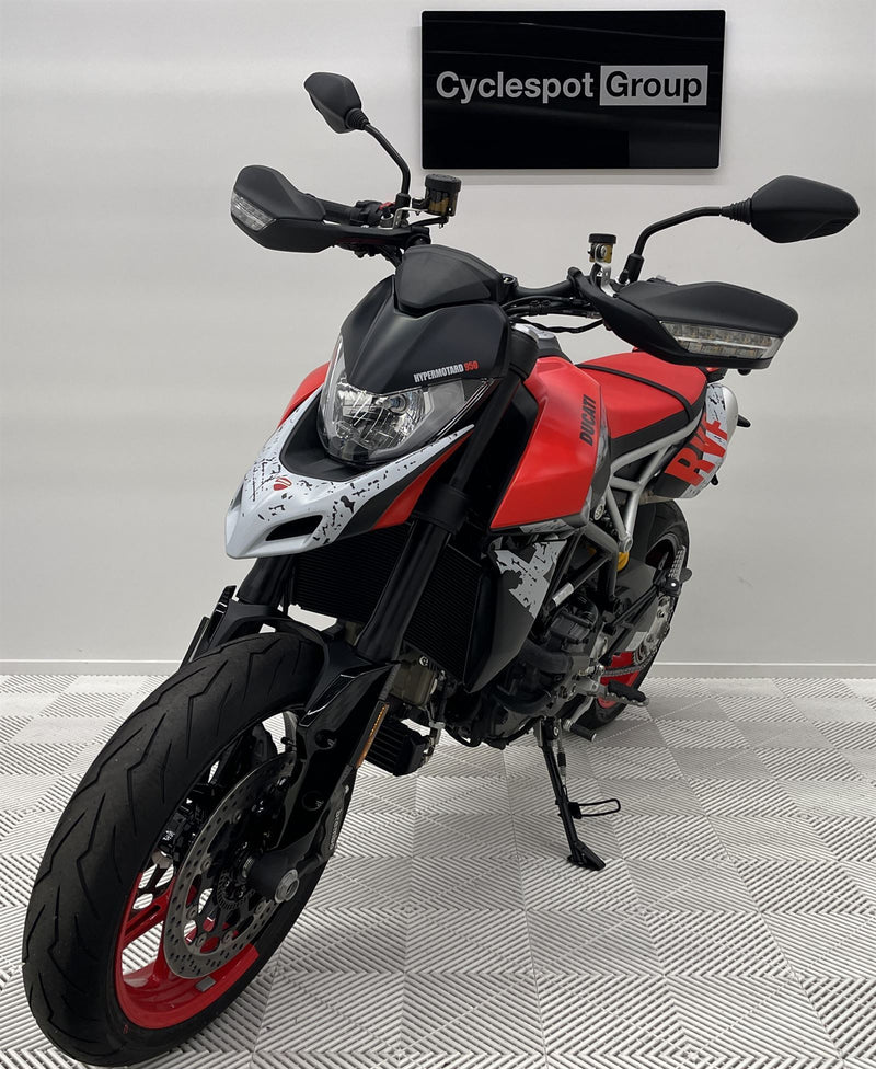 Load image into Gallery viewer, 2024 Ducati Hypermotard 950 RVE
