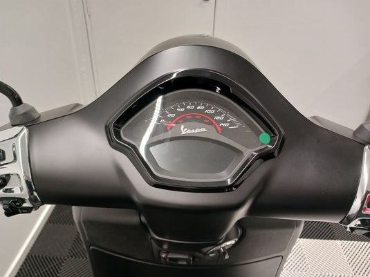 2023 Vespa GTS 300 Super