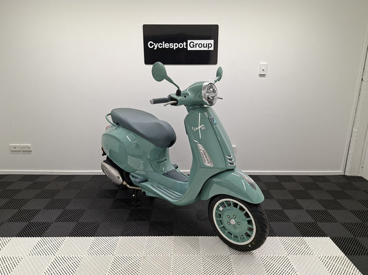 2026 Vespa Primavera 80th Anniversary