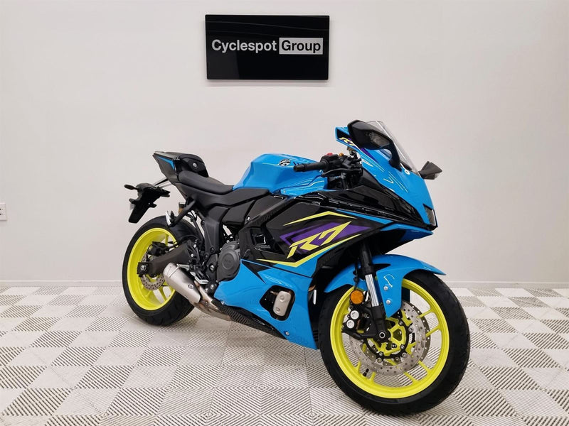 Load image into Gallery viewer, 2026 Yamaha R 7 High Output
