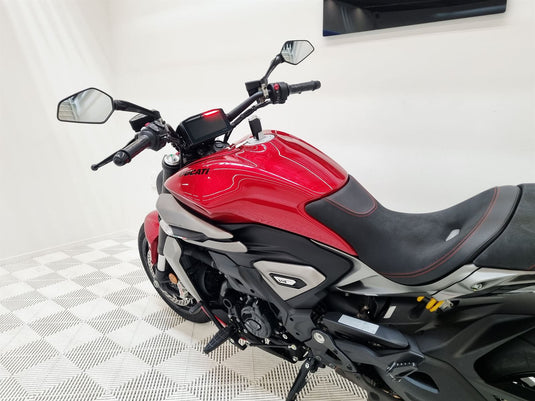 2025 Ducati XDiavel V4