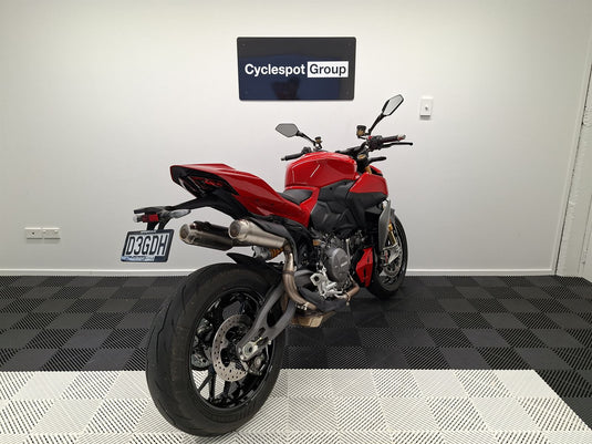 2026 Ducati Street Fighter V2S
