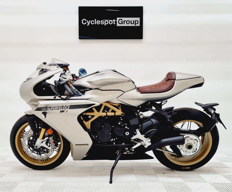 Load image into Gallery viewer, 2023 MV AUGUSTA Superveloce 1000 S
