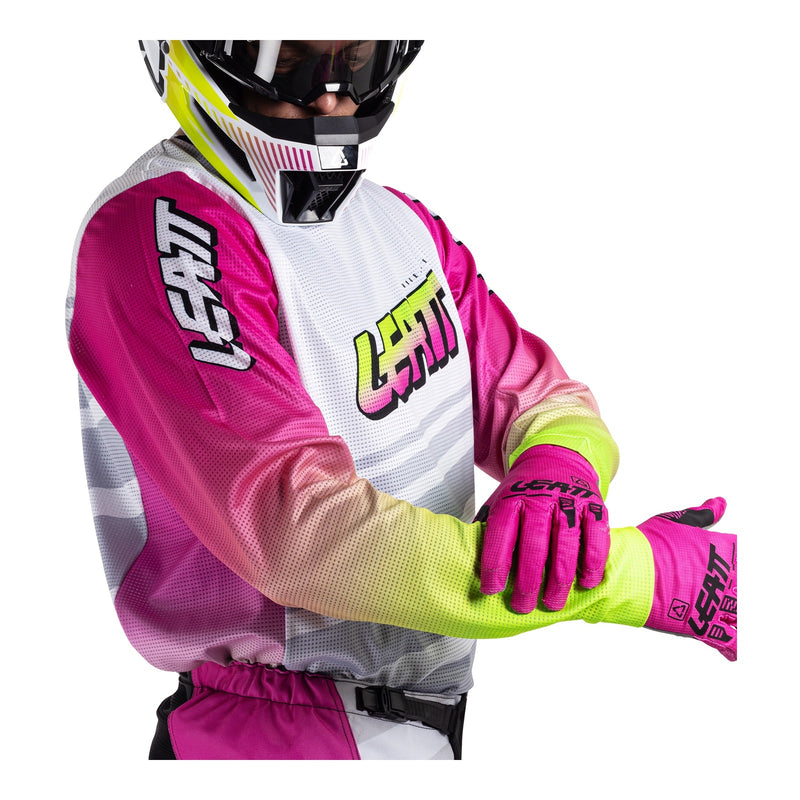 Load image into Gallery viewer, Leatt 3.5 Ride Kit - Retro Pink

