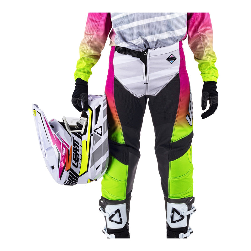 Load image into Gallery viewer, Leatt 2026 3.5 Mini Ride Kit - Retro Pink
