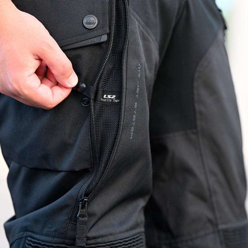 Load image into Gallery viewer, LS2 Travel Men's Pant - Black / Dark Grey
