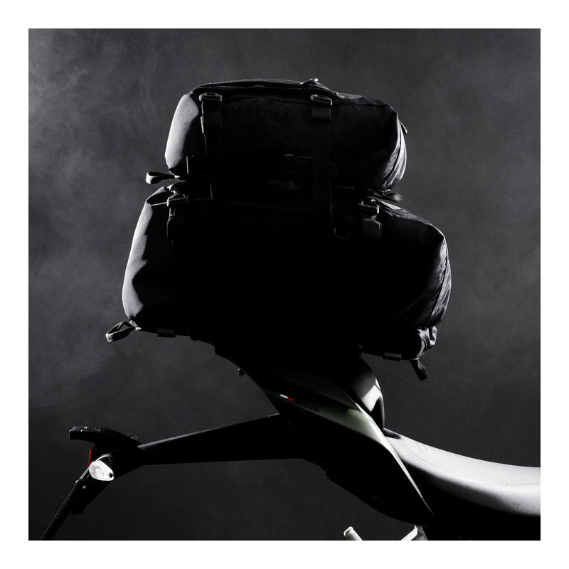 Load image into Gallery viewer, Oxford Atlas T-10 Advanced Tourpack - Black
