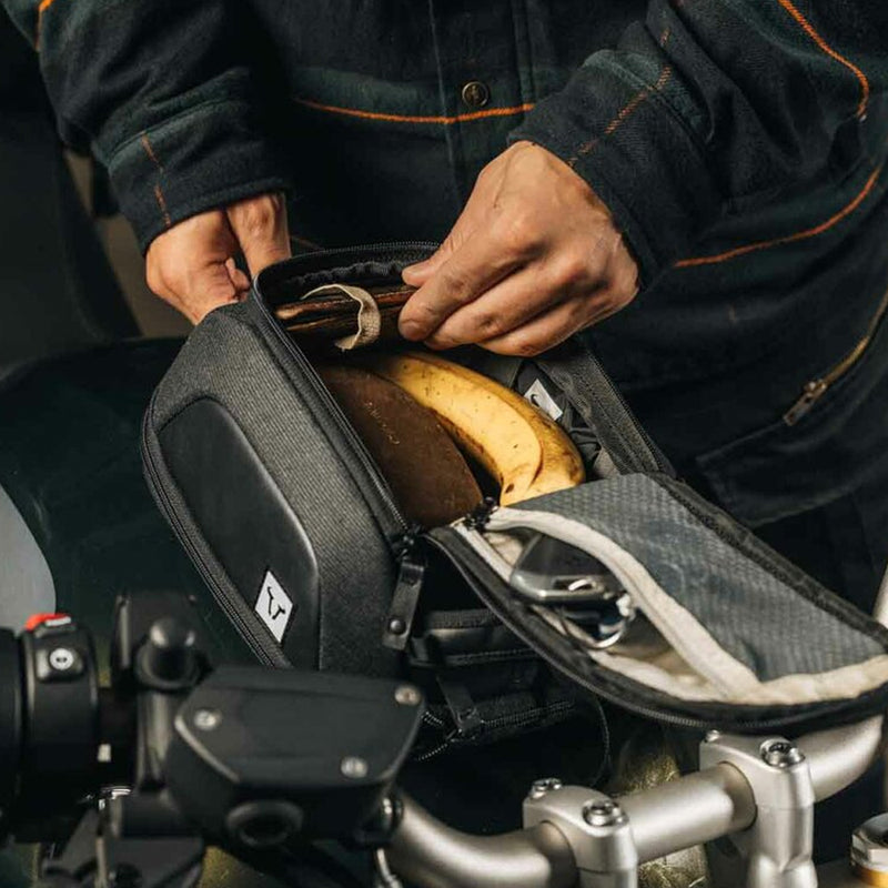Load image into Gallery viewer, TANK BAG SW MOTECH LEGEND GEAR LT3 3-5 L ANTI-SKID BOTTOM FOR PRO TANK RING
