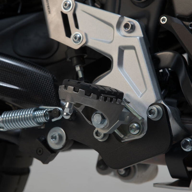 Load image into Gallery viewer, FOOTREST KIT SW MOTECH ION YAMAHA XT700Z TENERE 19-ON
